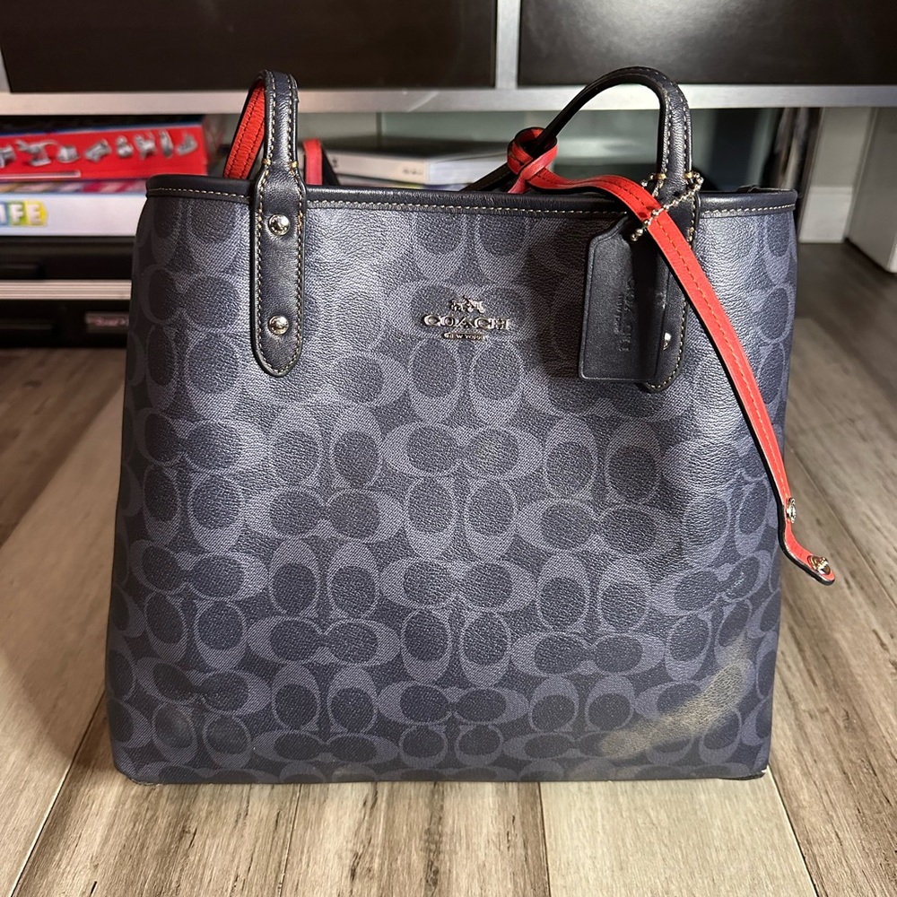 Coach reversible shoulder bag